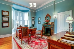 Charles R Ullman Associates