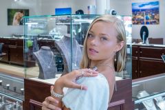 Raleigh-Diamond-Promo-6