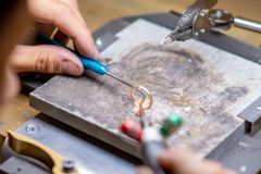 Raleigh-Diamond-Promo-81